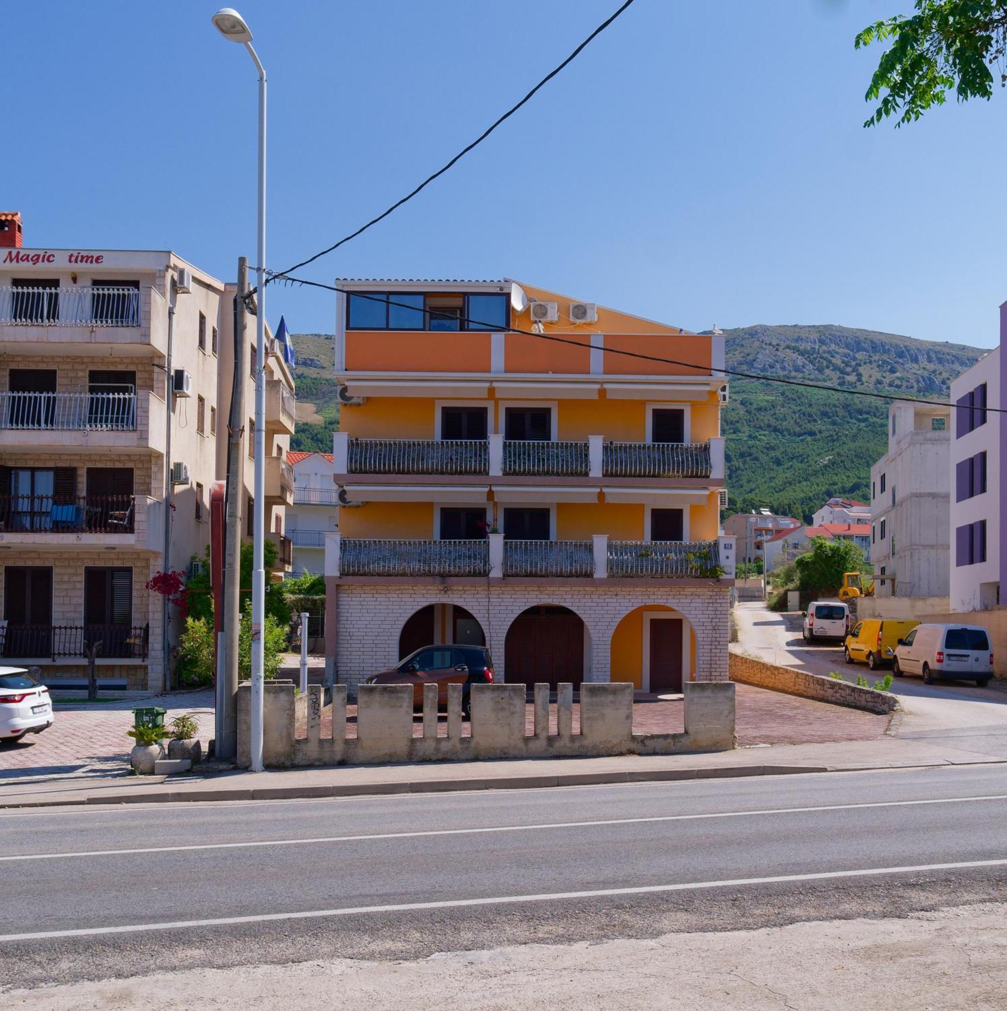 Yellow House Appartement Podstrana